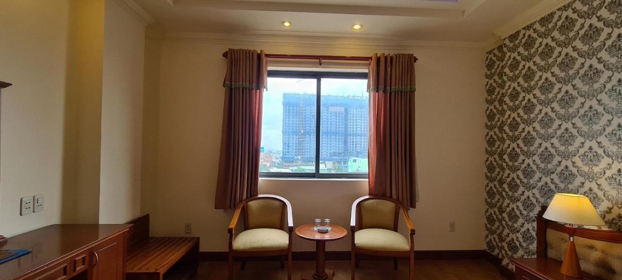 Hoang Yen Hotel Thuan An Екстер'єр фото