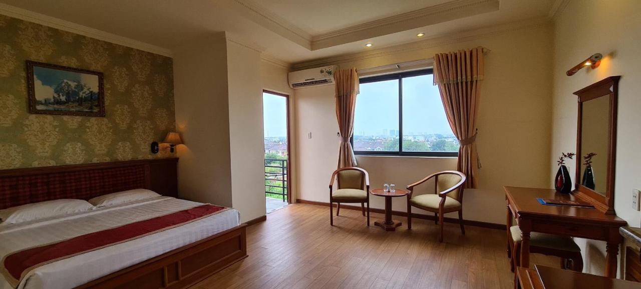 Hoang Yen Hotel Thuan An Екстер'єр фото