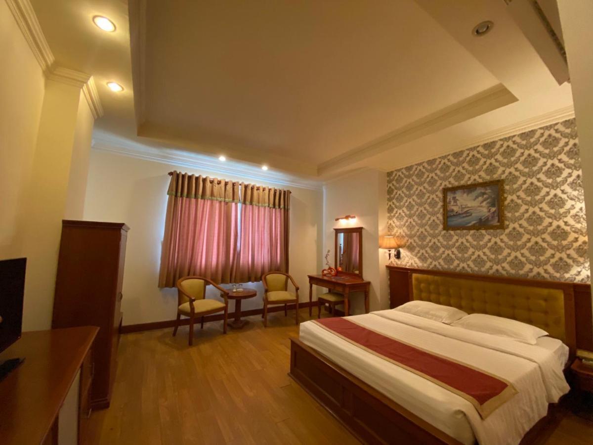 Hoang Yen Hotel Thuan An Екстер'єр фото